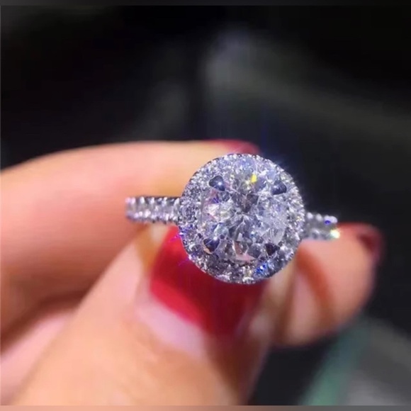 Oval Brilliant  Lab Created Diamond Halo Engagement Ring Size 6 Silver - Picture 3 of 8